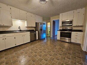 1201 Cruce St in Norman, OK - Building Photo - Building Photo