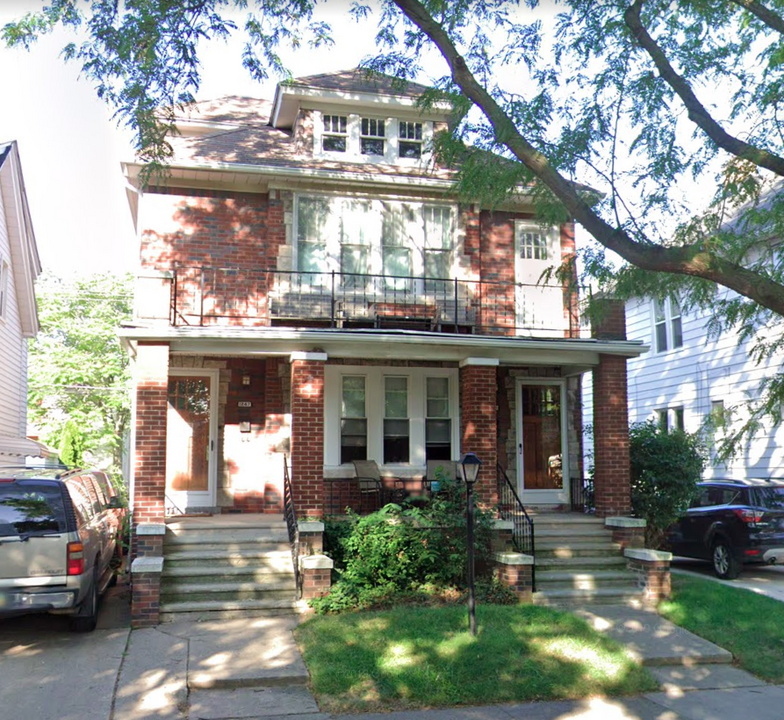 1247 Maryland St in Grosse Pointe Park, MI - Building Photo