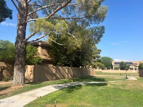 15845 N 50th St in Scottsdale, AZ - Building Photo - Building Photo