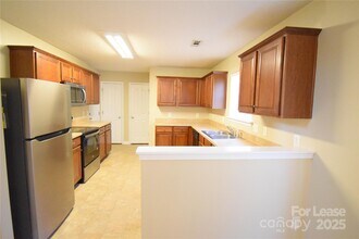 7704 Aragorn Ln in Charlotte, NC - Building Photo - Building Photo