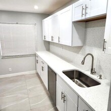1335 NW 94th Way in Coral Springs, FL - Building Photo - Building Photo