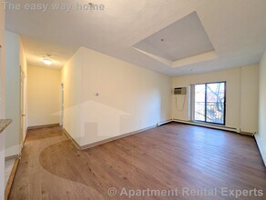 373 Highland Ave in Somerville, MA - Foto de edificio - Building Photo