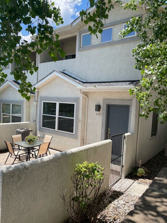 4545 Prestige Point in Colorado Springs, CO - Building Photo