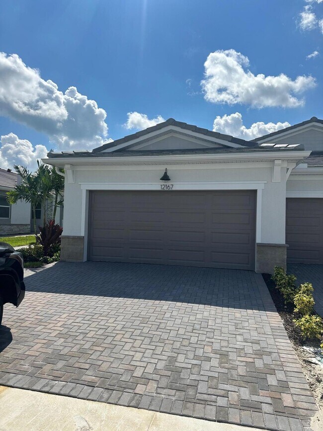 12167 SW Viridian Blvd in Port St. Lucie, FL - Building Photo - Building Photo