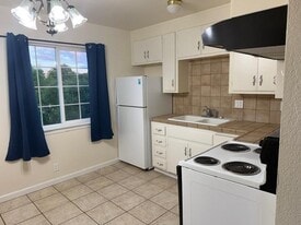 513 Northlake Dr in San Jose, CA - Building Photo