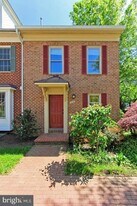 1024 N Monroe St in Arlington, VA - Building Photo