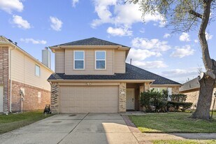 16122 Taloncrest Dr in Houston, TX - Building Photo