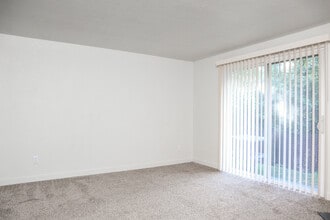 19301 36th Ave W, Unit 19301 in Lynnwood, WA - Building Photo - Building Photo