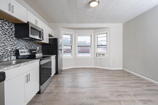 369 5th Ave in Troy, NY - Building Photo - Building Photo