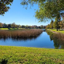 3756 82nd Ave Cir E in Sarasota, FL - Foto de edificio - Building Photo