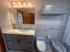253 Elm St, Unit 3 in Cambridge, MA - Foto de edificio - Building Photo