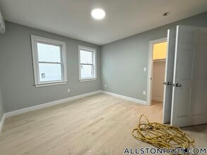 8 Brentwood St in Boston, MA - Building Photo - Building Photo