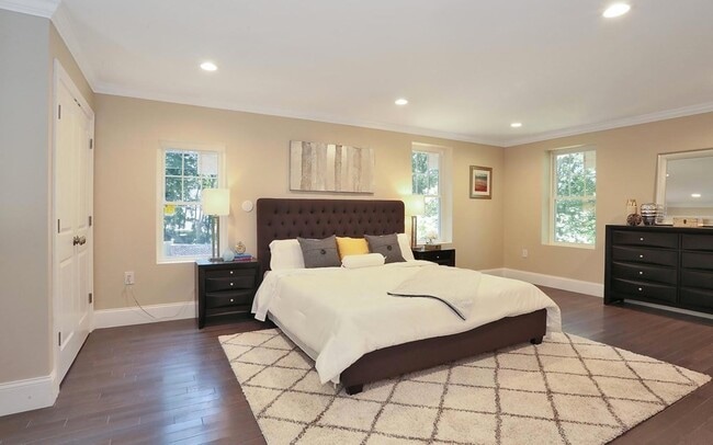 47 Alpine St, Unit #1 in Boston, MA - Building Photo - Building Photo