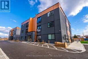 259 King St E in Hamilton, ON - Building Photo