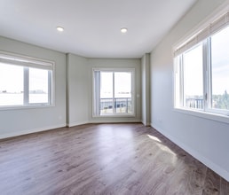 The Link in Edmonton, AB - Building Photo - Building Photo