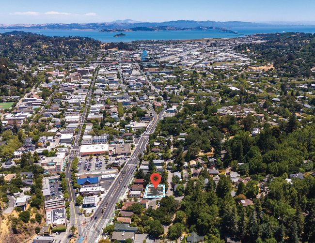 102 West St in San Rafael, CA - Building Photo - Building Photo