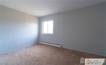 6 Lake Ave in East Brunswick, NJ - Building Photo - Building Photo