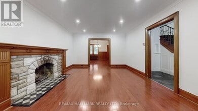 139 Hillhurst Blvd in Toronto, ON - Building Photo - Building Photo