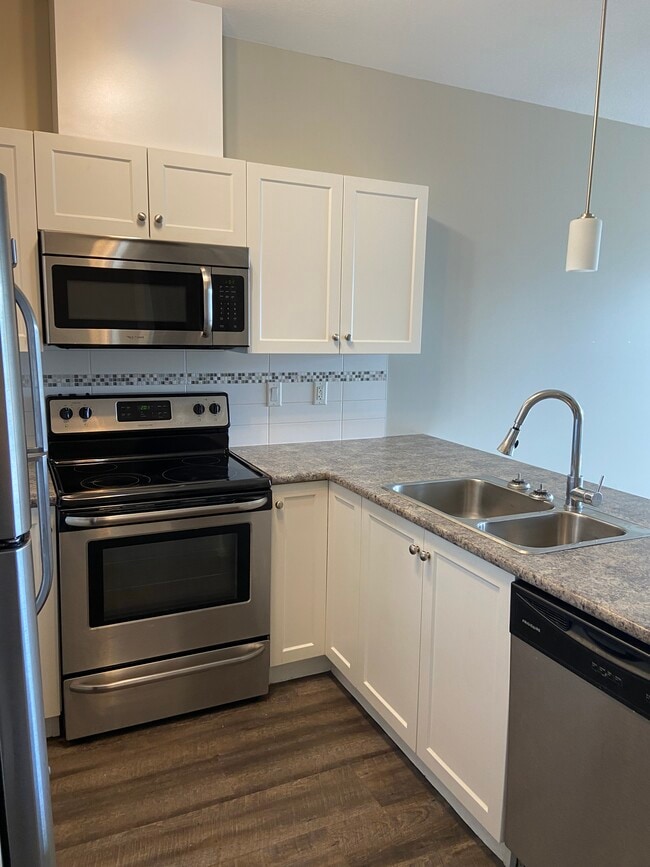 Montecito North in Abbotsford, BC - Building Photo - Building Photo