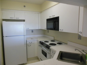 2870 Pharr Ct S Northwest-Unit -Unit 1604 in Atlanta, GA - Building Photo - Building Photo