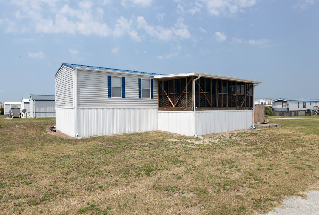 2345 Island Dr in Holly Ridge, NC - Building Photo