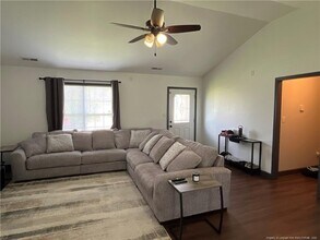 142 Crestwood Ln in Raeford, NC - Building Photo - Building Photo