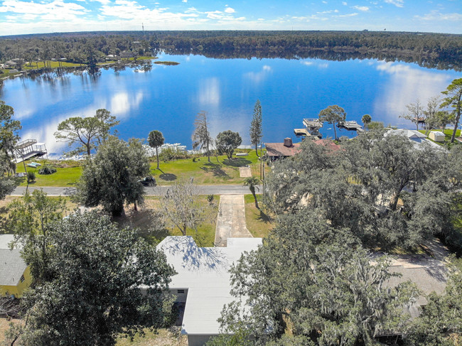 2337 Lake Talmadge Dr in DeLand, FL - Building Photo - Building Photo