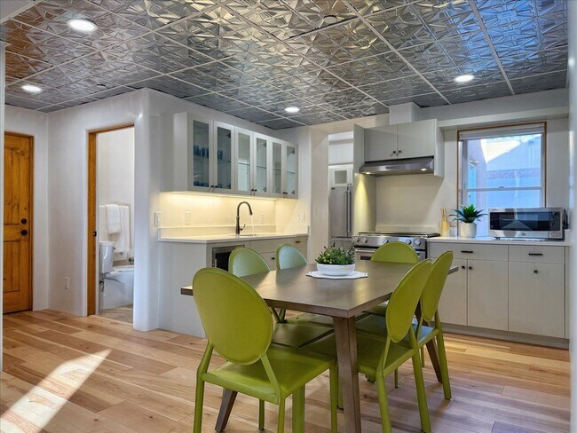 100 W Marcy St in Santa Fe, NM - Building Photo - Building Photo