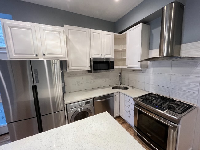 property at 1226 N Cleaver St