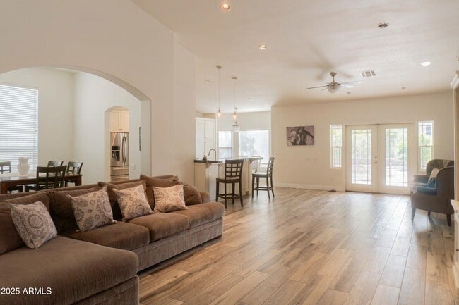 4933 E Crimson Terrace in Cave Creek, AZ - Building Photo - Building Photo