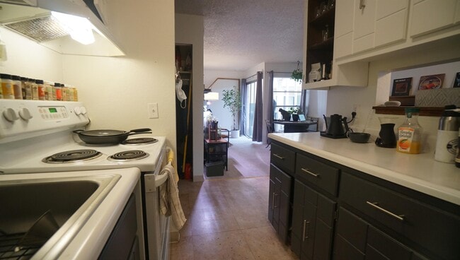 property at 3035 Oneal Pkwy