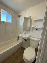 1529 E Sunnyside Dr, Unit A in Phoenix, AZ - Building Photo - Building Photo