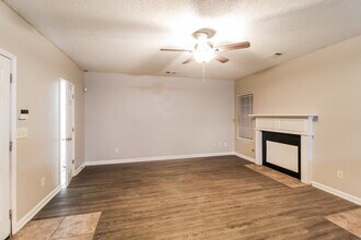 6090 Crooked Creek Dr. in Rex, GA - Building Photo - Building Photo