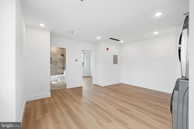 929 N 40th St in Philadelphia, PA - Building Photo - Building Photo