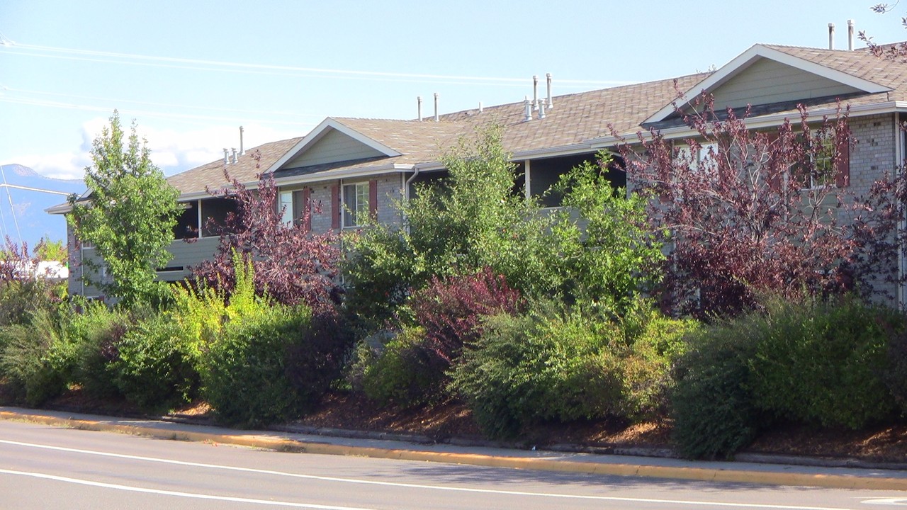 Hillview Way Apartments in Missoula, MT - Building Photo