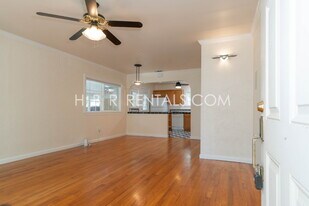 1650 Bessie Ave in Tracy, CA - Building Photo