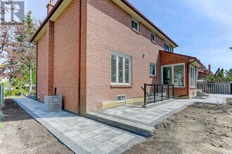 88 Drumern Crescent in Richmond Hill, ON - Building Photo - Building Photo
