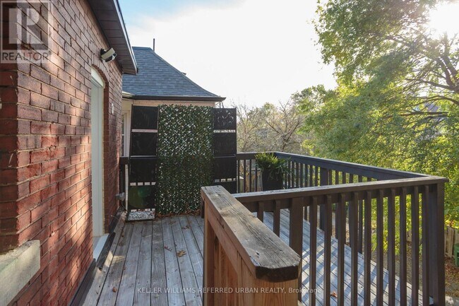 30 Oak Park Ave in Toronto, ON - Building Photo - Building Photo