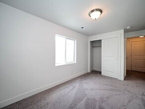 7743 Lone Tree Ct in Eagle Mountain, UT - Building Photo - Building Photo