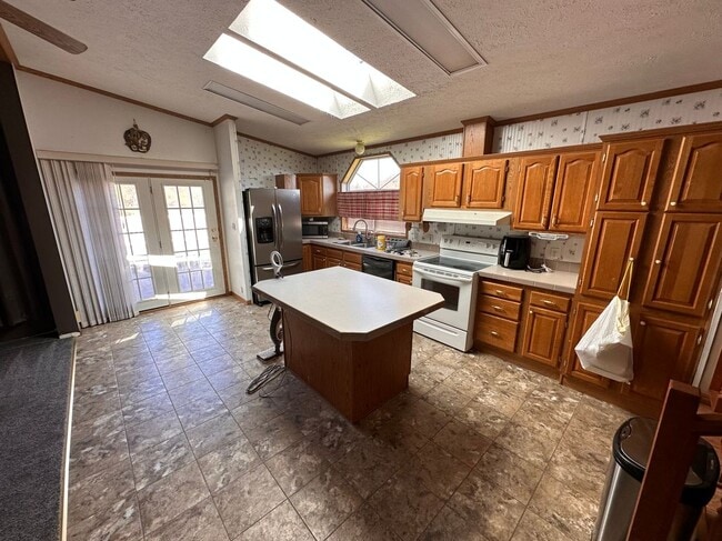 55120 Grade Ave in Bridgeport, OH - Foto de edificio - Building Photo