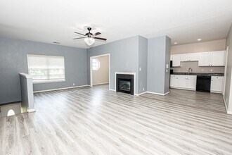 10329 Dorsey Village Dr in Blue Ridge Manor, KY - Building Photo - Building Photo