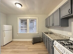 4827 N Springfield Ave, Unit A2 in Chicago, IL - Building Photo - Building Photo