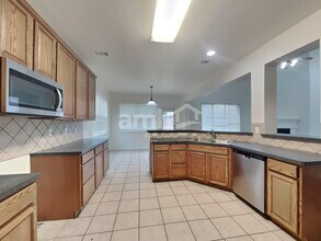 4412 Mallow Oak Dr in Fort Worth, TX - Foto de edificio - Building Photo