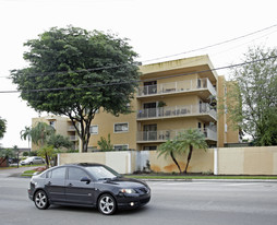 VISION AT FONTAINEBLEAU Apartments