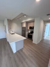 324 Wellesley Dr, Unit A1 in Lake Worth Beach, FL - Foto de edificio - Building Photo