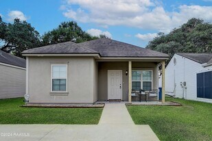 109 Darlene Dr in Lafayette, LA - Building Photo