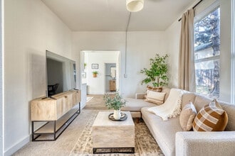 3029 S Water Ave in Portland, OR - Building Photo - Building Photo