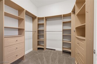 758 Jasper Point Ct in Las Vegas, NV - Building Photo - Building Photo