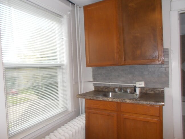 2900 Enoch Ave in Zion, IL - Building Photo - Building Photo