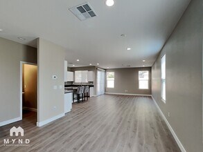 3794 Paseo de Paz Ave in Las Vegas, NV - Foto de edificio - Building Photo